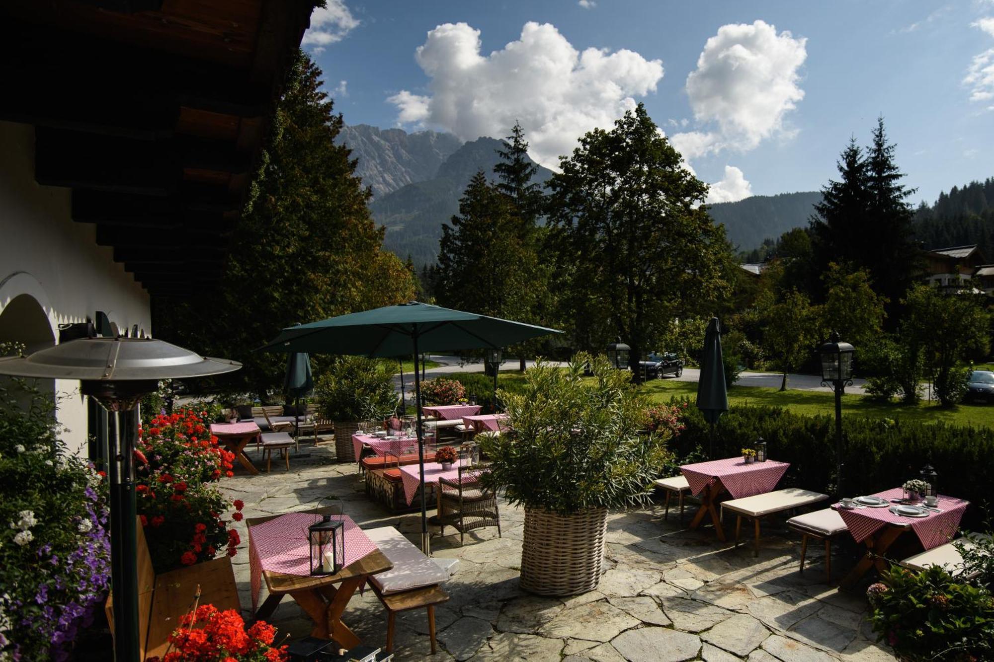 House Of Huetter - Wachtelhof & Spa Maria Alm am Steinernen Meer Luaran gambar
